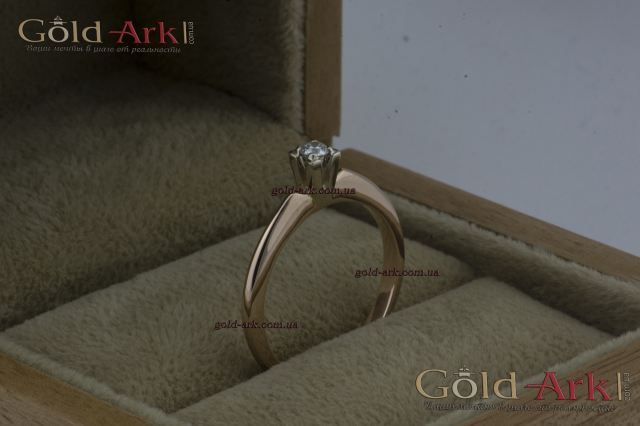 Кольцо для помолвки с бриллиантом