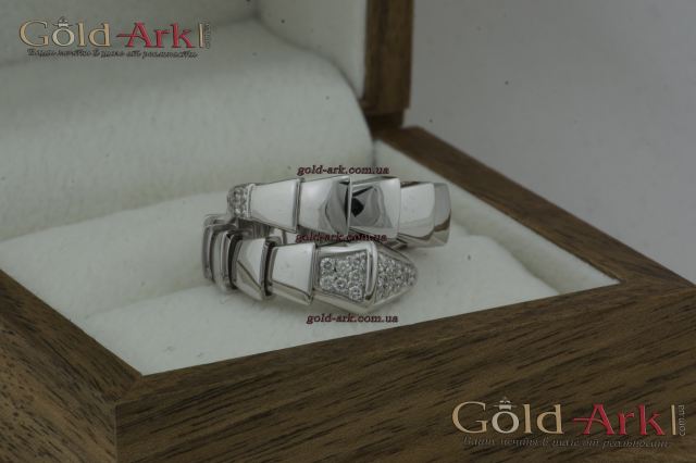 Кольцо змея BVLGARI с бриллиантами